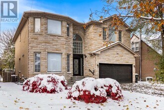 Building Photo - 366 Hounslow Ave