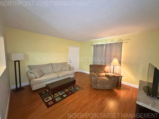 Foto del edificio - Welcome to charming 2-bedroom, 1-bathroom ...