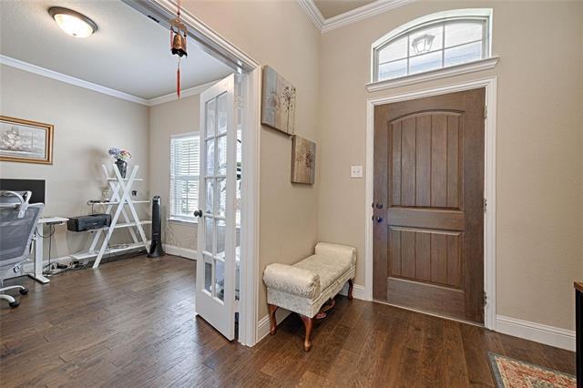 Building Photo - 640 Teakwood Dr