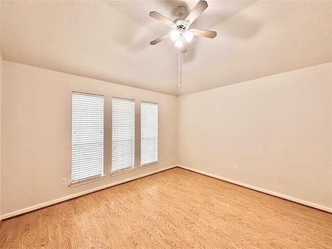 Building Photo - 3907 Crystal Pass Ct