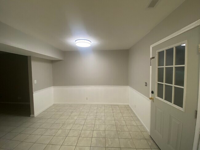 Foto del edificio - 3400 Maxon Rd