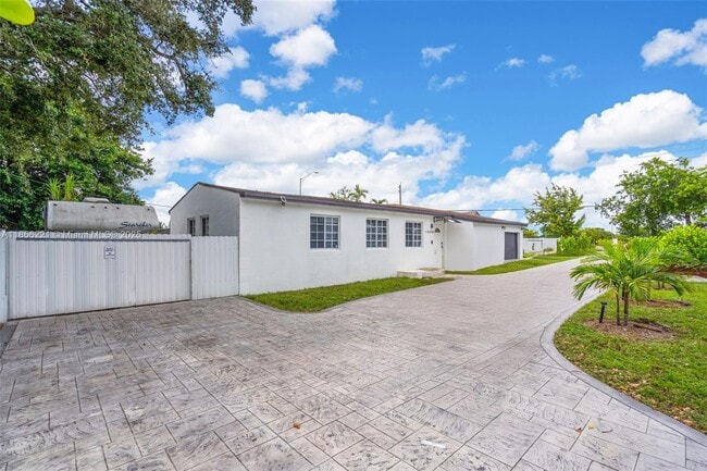 Building Photo - 13470 NW 16th Ave