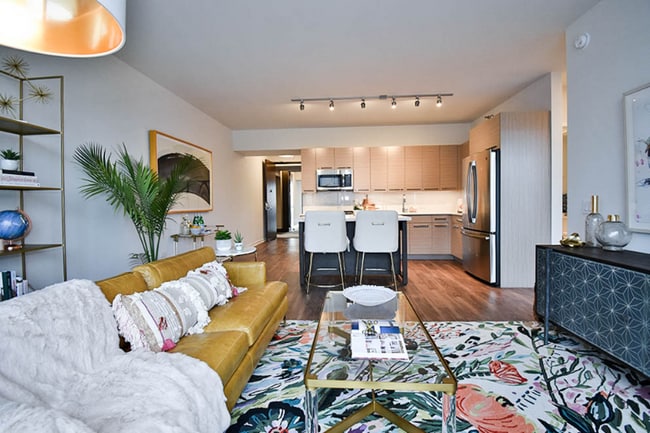 Photo - 19 S Halsted St Apartment