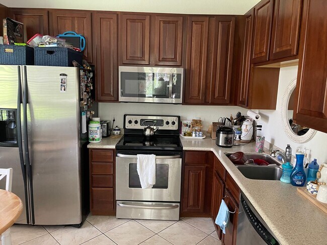 Foto del edificio - 2 Bedroom 2 Bath with Den and 1 Car Garage