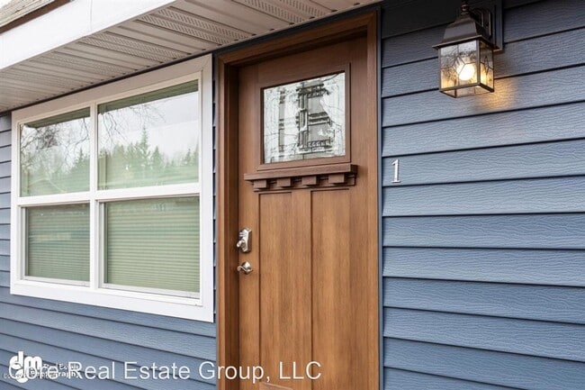 Building Photo - 2544 Forest Park Dr