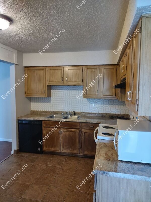 Building Photo - 14017 Ballantrae Dr