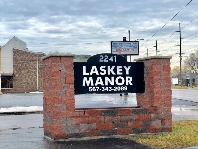 Foto del edificio - 2241 W Laskey Rd