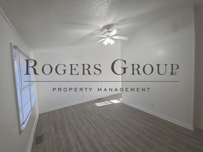 Building Photo - #450 - 240-242 Crozier St Duplex