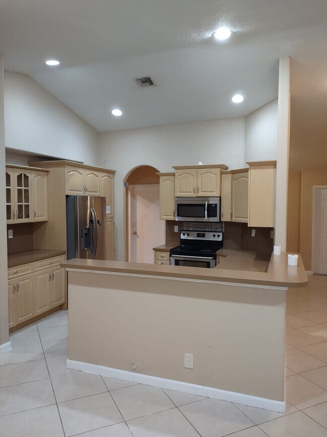 Foto del edificio - 2001 NW 27th Ln