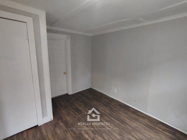 Foto del edificio - 2420 Fletcher St