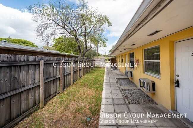 Foto del edificio - 1808 SW 11th Ct