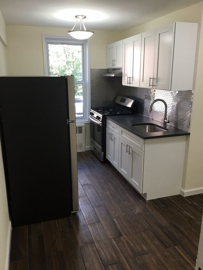 14060 Beech Ave Unit 1T, Flushing, NY 11355 Condo for Rent in