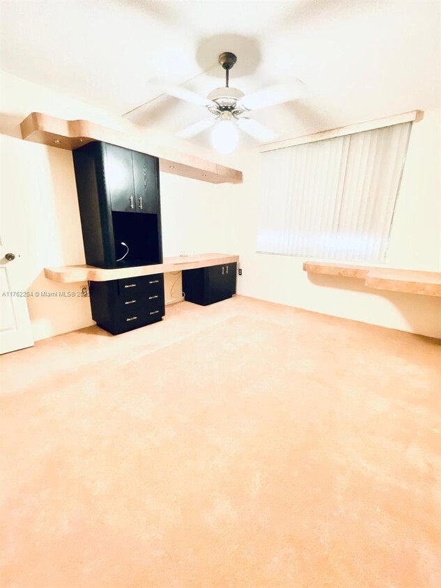 Foto principal - 2 bedroom in Aventura FL 33160