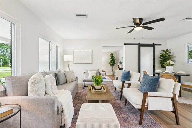 Foto del edificio - 311 Shore Dr E