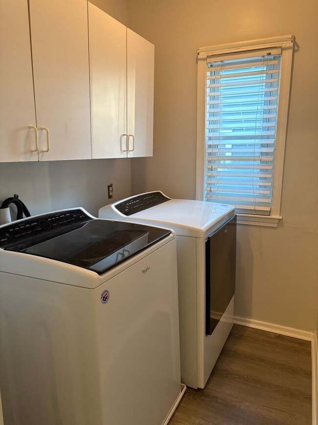 Photo - 10-12 Rockdale Ave Apartment