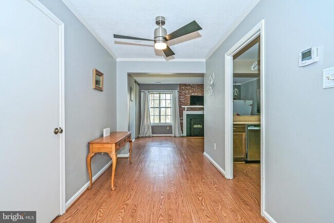 Foto del edificio - 5917 1st Landing Way