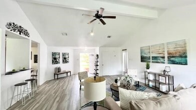 Building Photo - 1803 Ripple Creek Dr