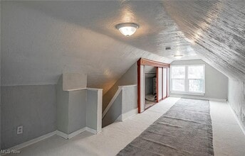 Building Photo - 682 Brown St