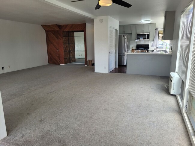 Photo - Quiet w/Beautiful Ocean Views 3bd, 2.5bath, SF w/2 car garage 1655sqft unit . $4200 House