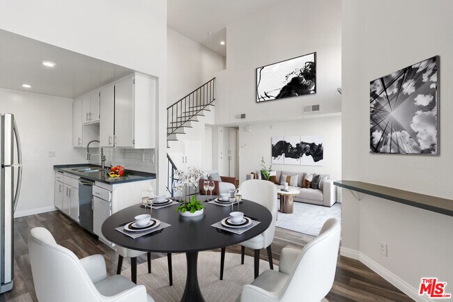Foto del edificio - 16550 Vanowen St