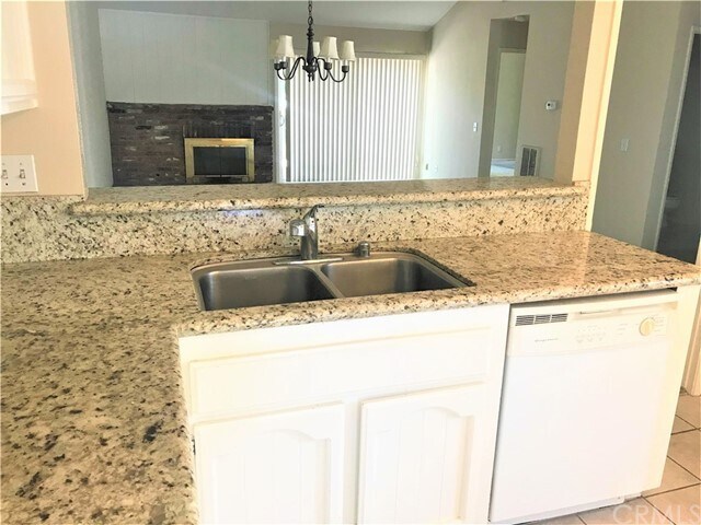 Building Photo - 8 Lone Pine