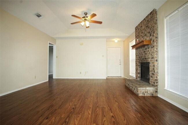 Foto del edificio - 5718 Red Cactus Ct