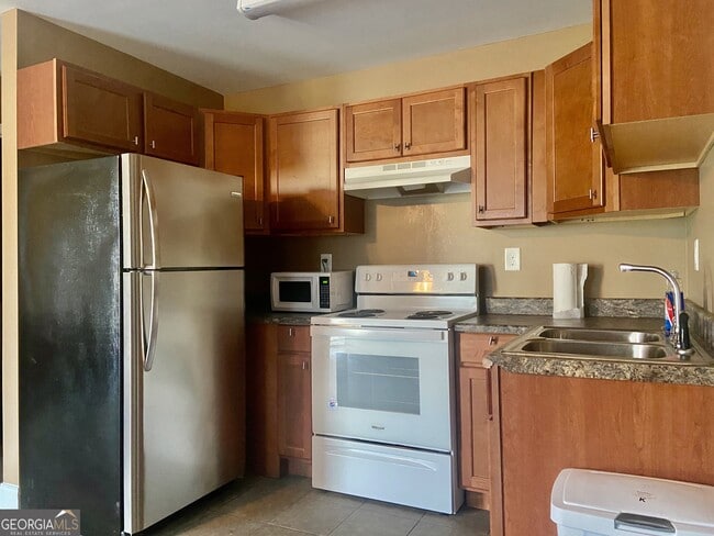 Foto del edificio - 103 Ronald Pride Blvd