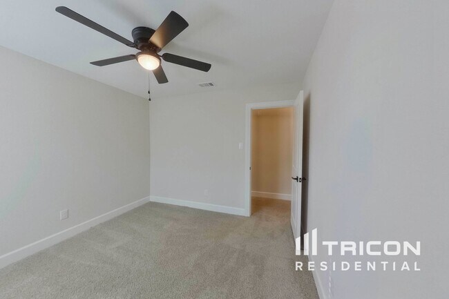 Foto del edificio - 1104 Dye Blvd