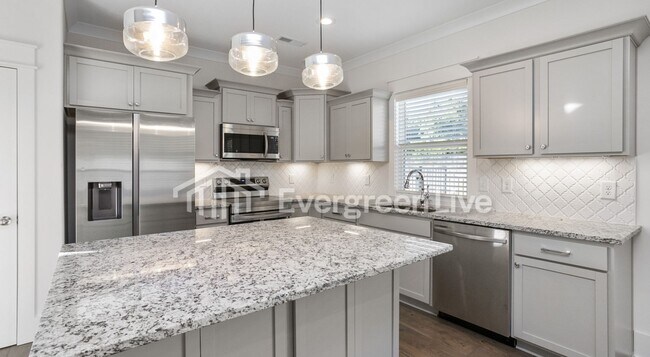 Foto del edificio - 238 Greenwood Dr