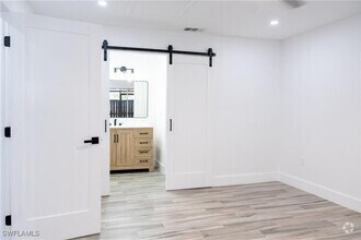 Building Photo - 6360 Royal Woods Dr