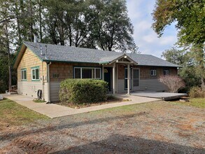 Building Photo - 155 Meadow Gate Rd