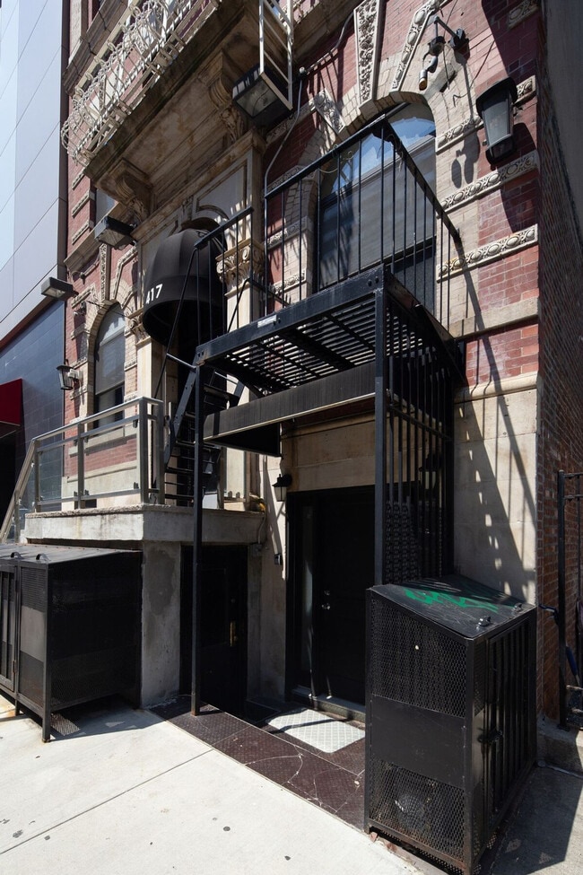 Foto del edificio - 415 E 59th St