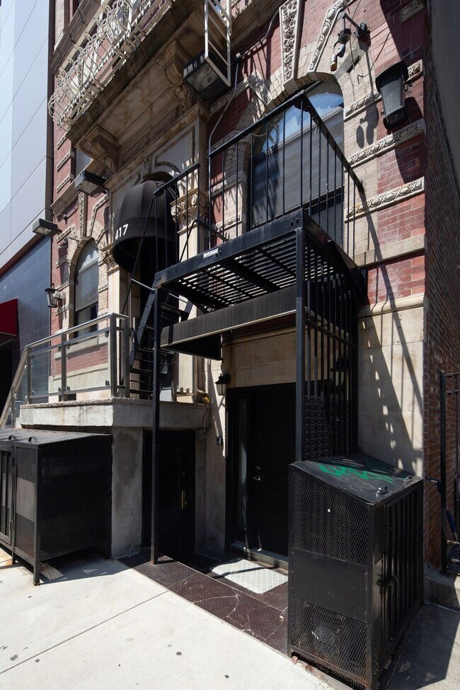 Building Photo - 415 E 59th St