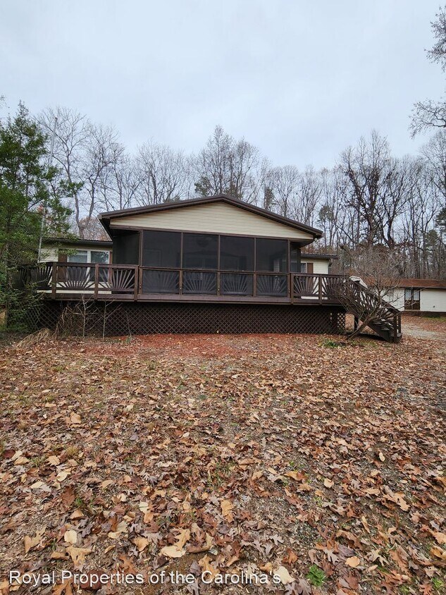 3 br, 2 bath House 121 Rainwood Drive House Rental in Troutman, NC