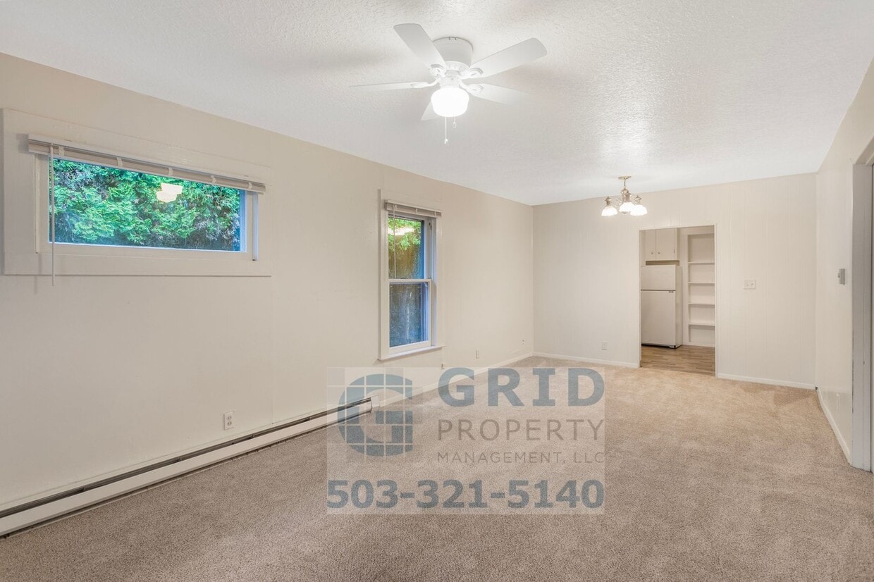 Spacious 4 Bedroom Single Family Home- South East Portland - Spacious 4 Bedroom Single Family Home- Sou...