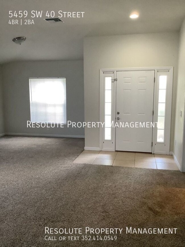 Foto del edificio - 4 Bed/ 2 Bath in Fore Ranch