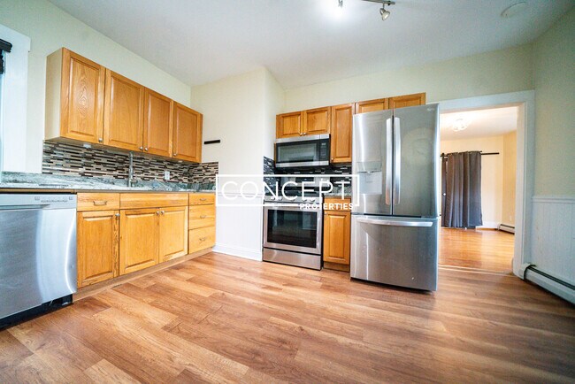Foto del edificio - 376 Medford St