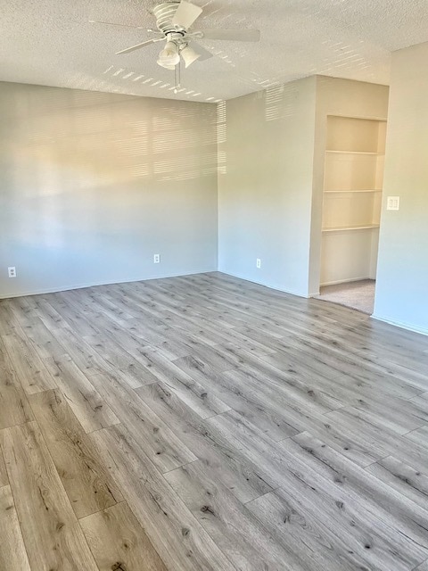 Foto del edificio - 382 N Avenue 52 Ave