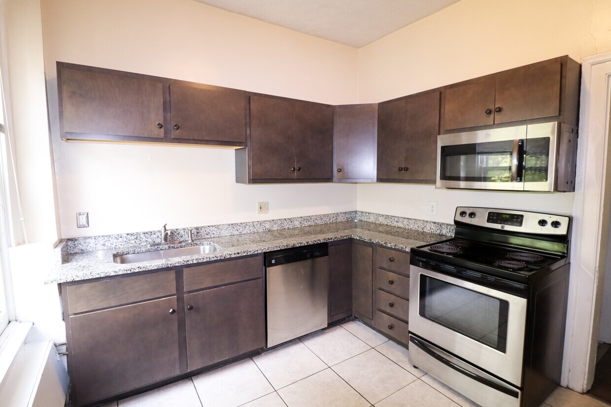 Foto principal - 2615 Eden Ave