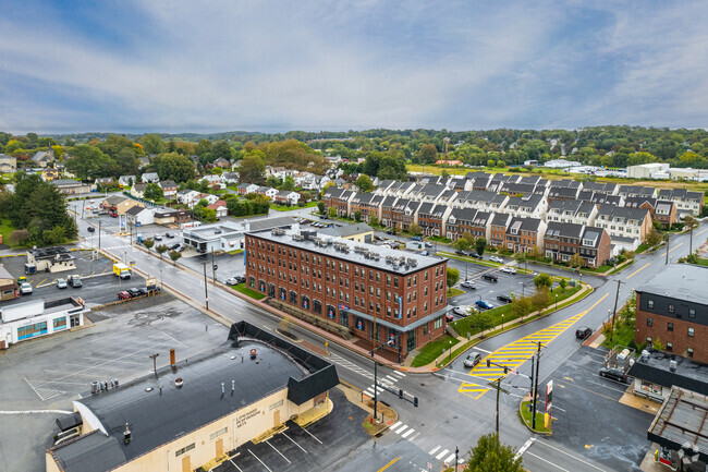 Aerial Photo - Magnolia Place Apartments