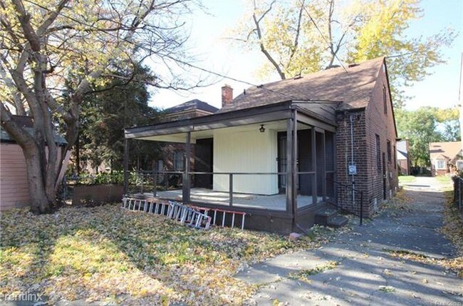 Building Photo - 10432 Somerset Ave
