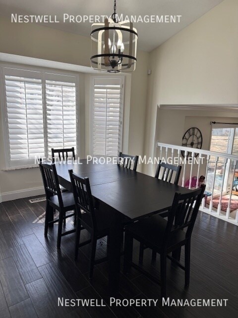 Foto del edificio - $500 OFF 1ST MONTH'S RENT! Corner Lot Home...