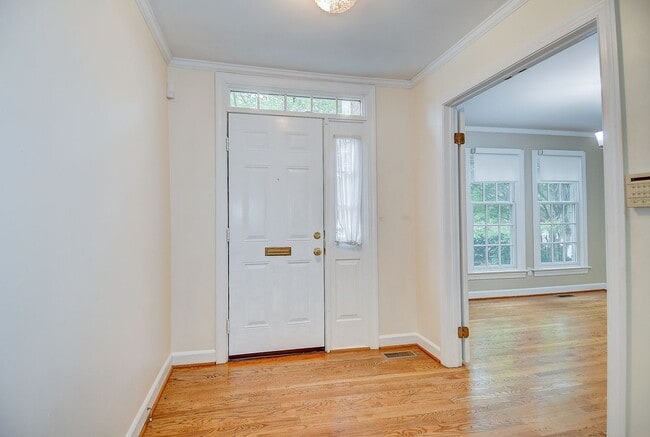 Foto del edificio - DOWNTOWN NORFOLK TOWNHOUSE