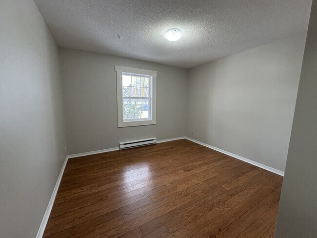 Photo du bâtiment - 151 Queen St