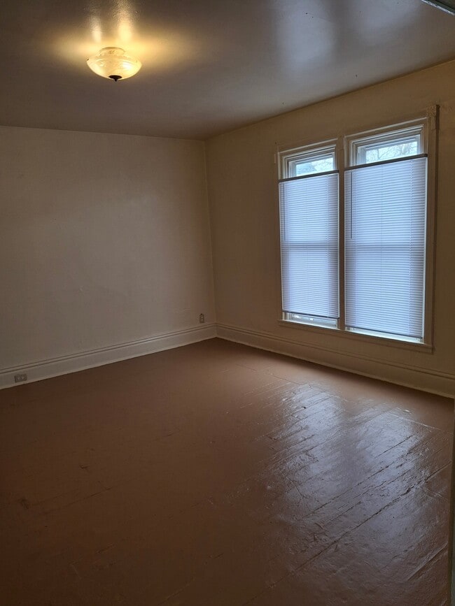 Foto del edificio - 822 Fulton St W