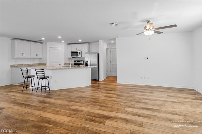 Building Photo - 185 Yager Cir