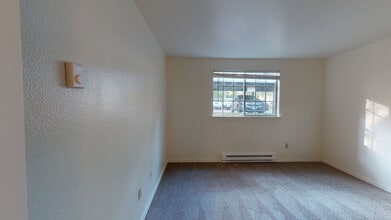 Interior Photo - Hunt Club