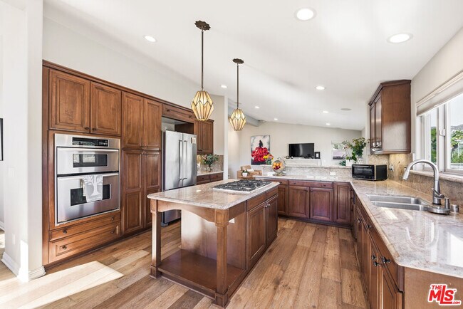 Foto del edificio - 28935 W Beach Ln