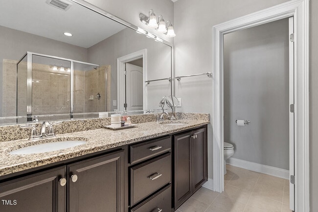 Building Photo - 550 Balsam Fir Dr