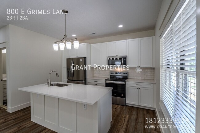 Foto del edificio - 800 E Grimes Ln